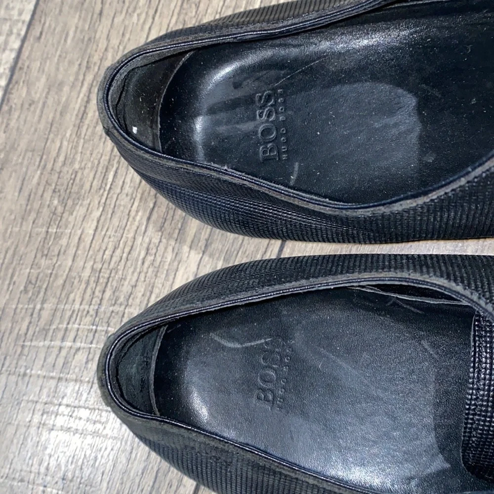 Authentic Hugo Boss black leather lace up shoes 10 mens